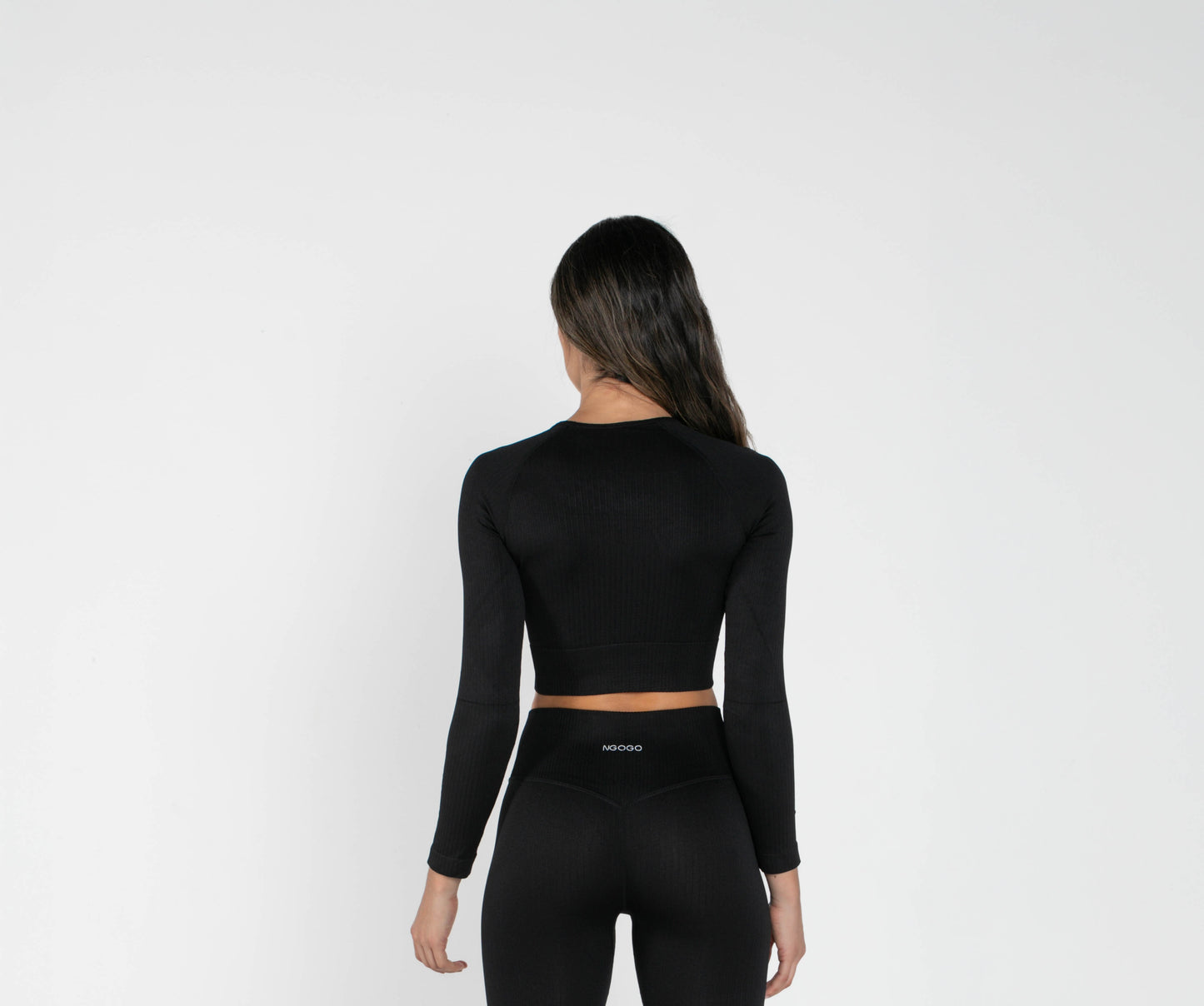 Bloom - Long-Sleeved Crop Top - Black