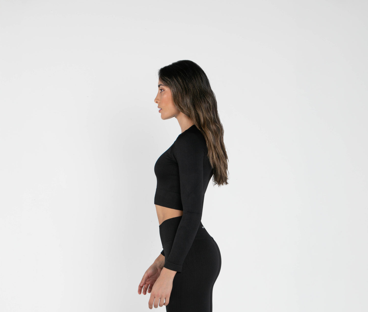 Bloom - Long-Sleeved Crop Top - Black