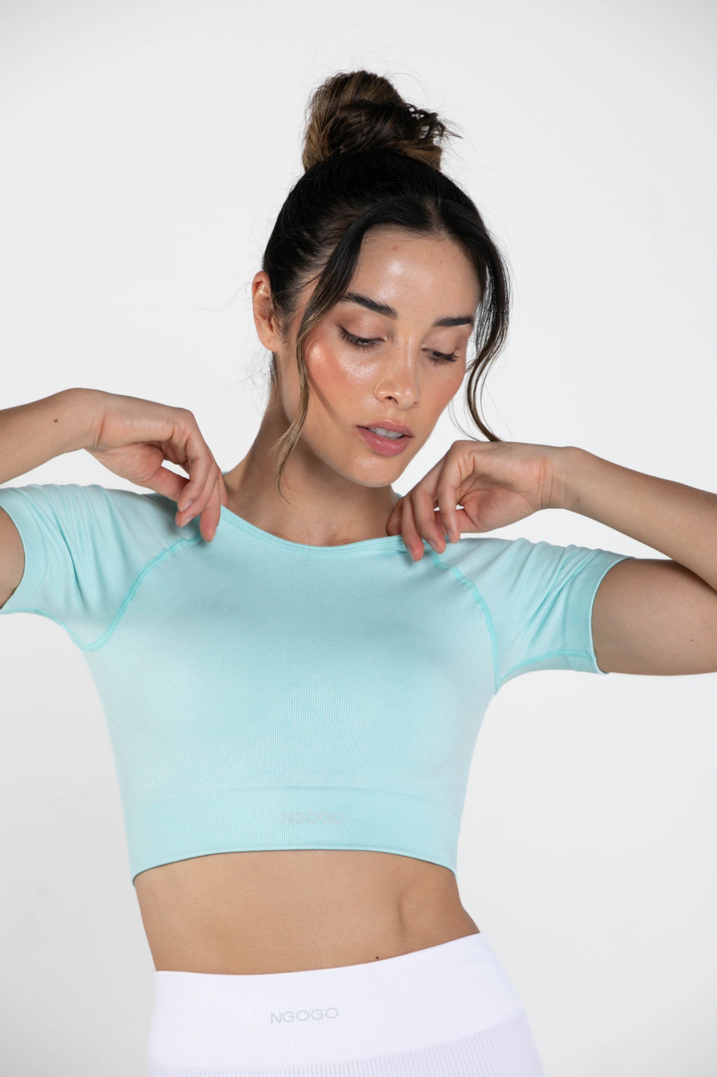 Mellow - Short-Sleeved Crop Top - Aquamarine