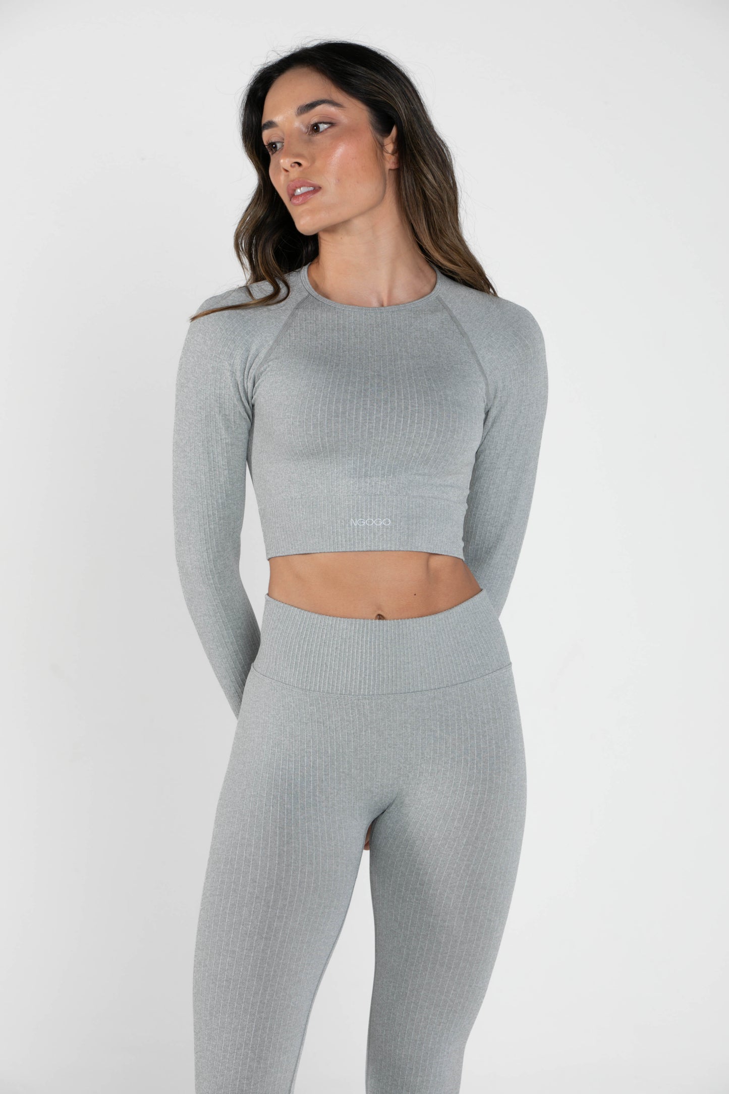 Bloom - Long-Sleeved Crop Top - Grey