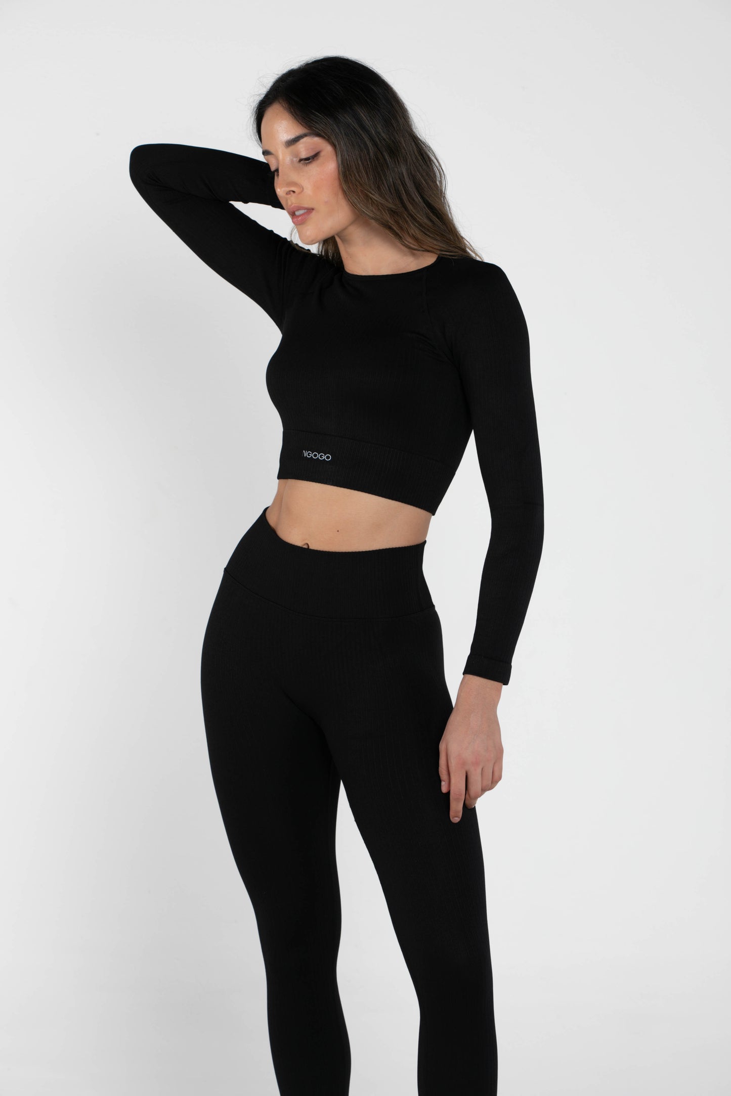 Bloom - Long-Sleeved Crop Top - Black