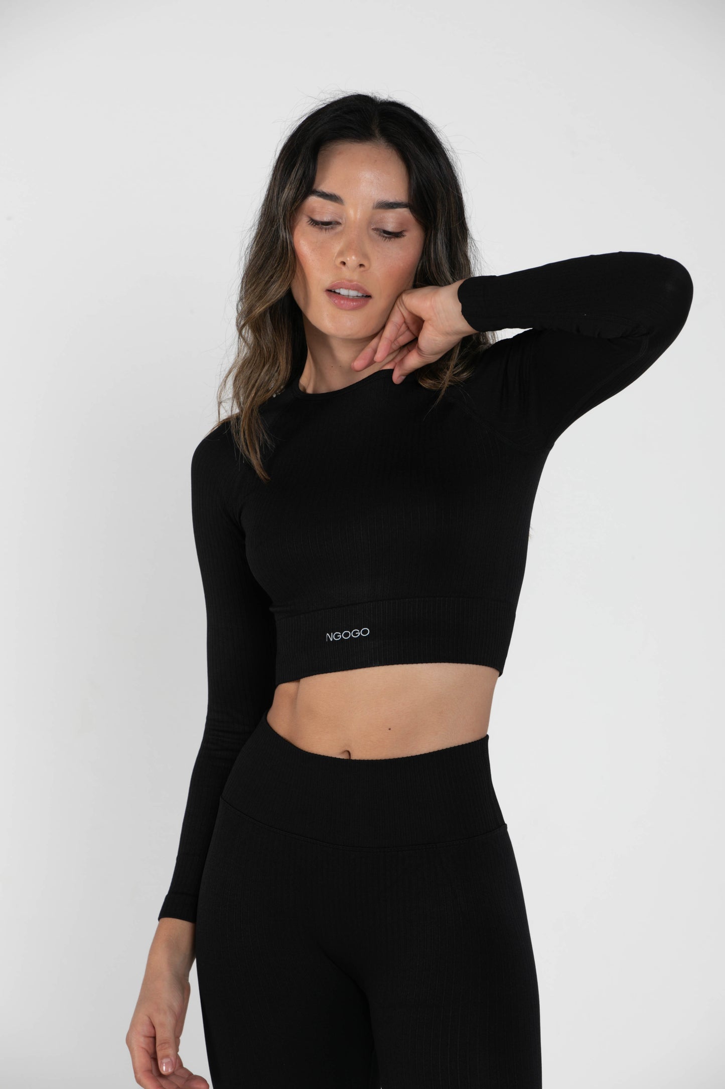 Bloom - Long-Sleeved Crop Top - Black